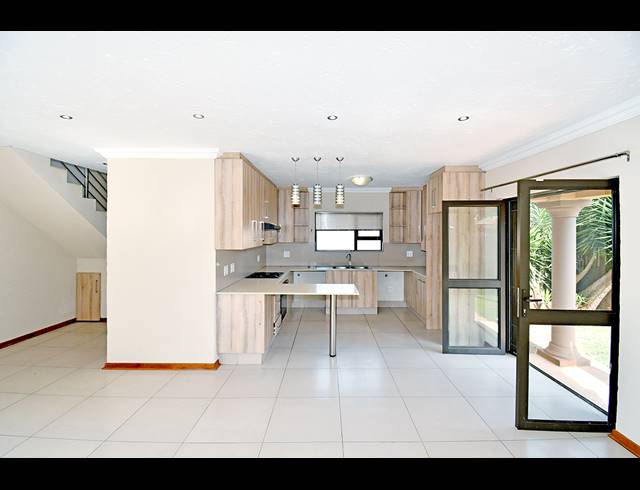 3 BEDROOM TOWNHOUSE TO LET IN LINDEN
